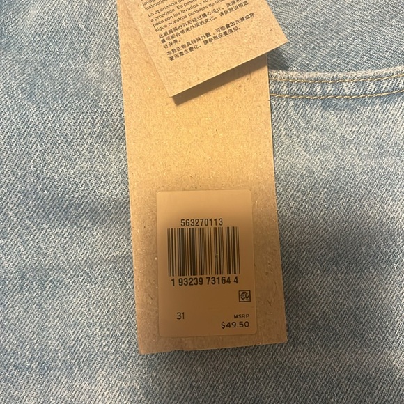 NWT Women’s Levi 501 Blue Jean Shorts Size 31 Button Fly High Rise - Picture 5 of 12